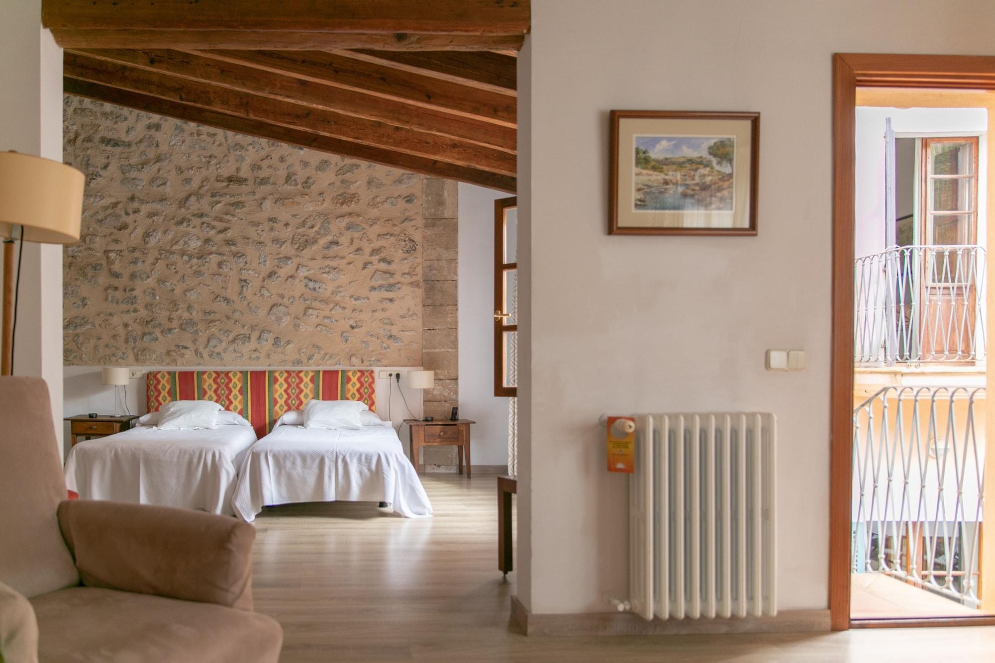 Hotel Can Moragues Arta Bagian luar foto