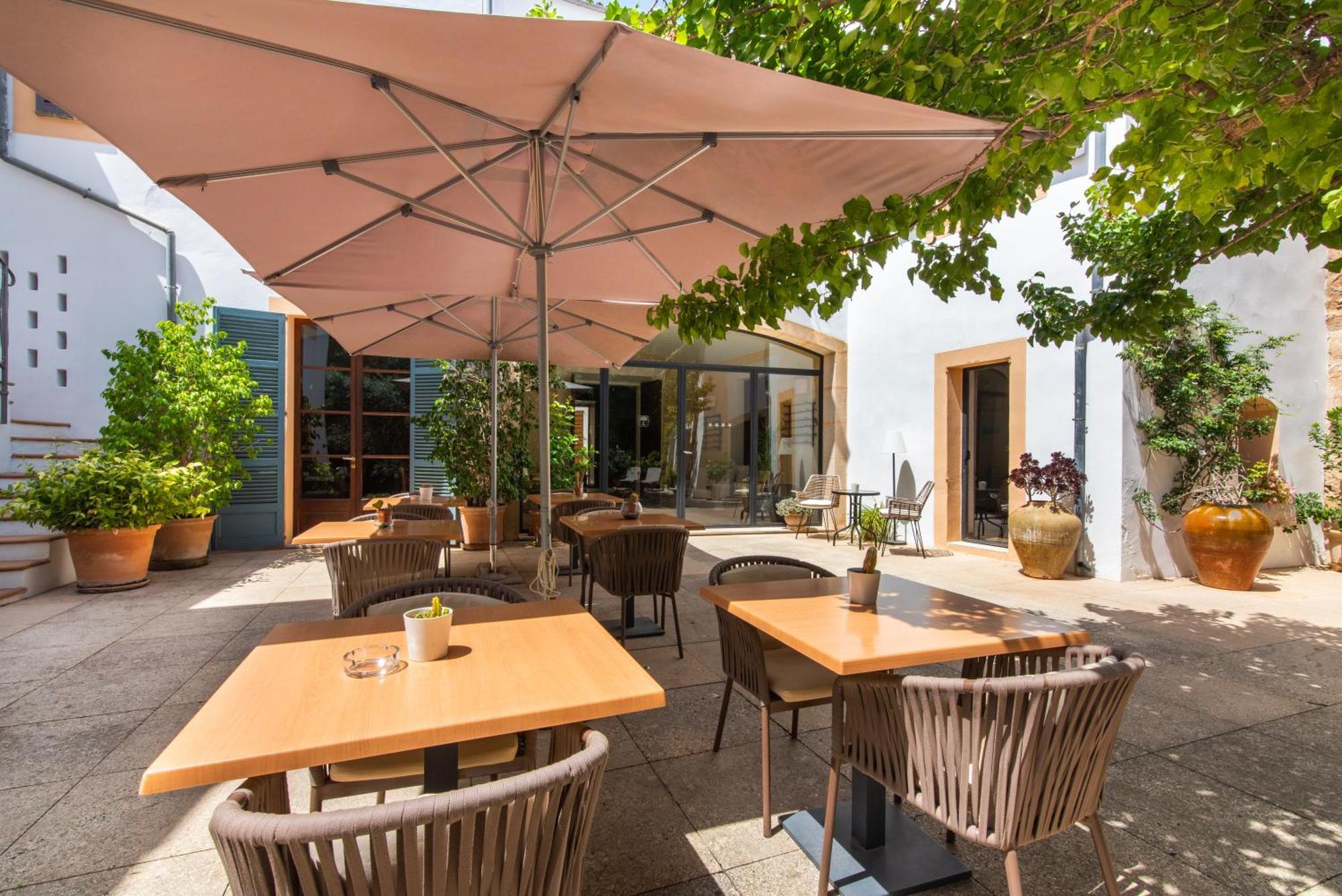 Hotel Can Moragues Arta Bagian luar foto